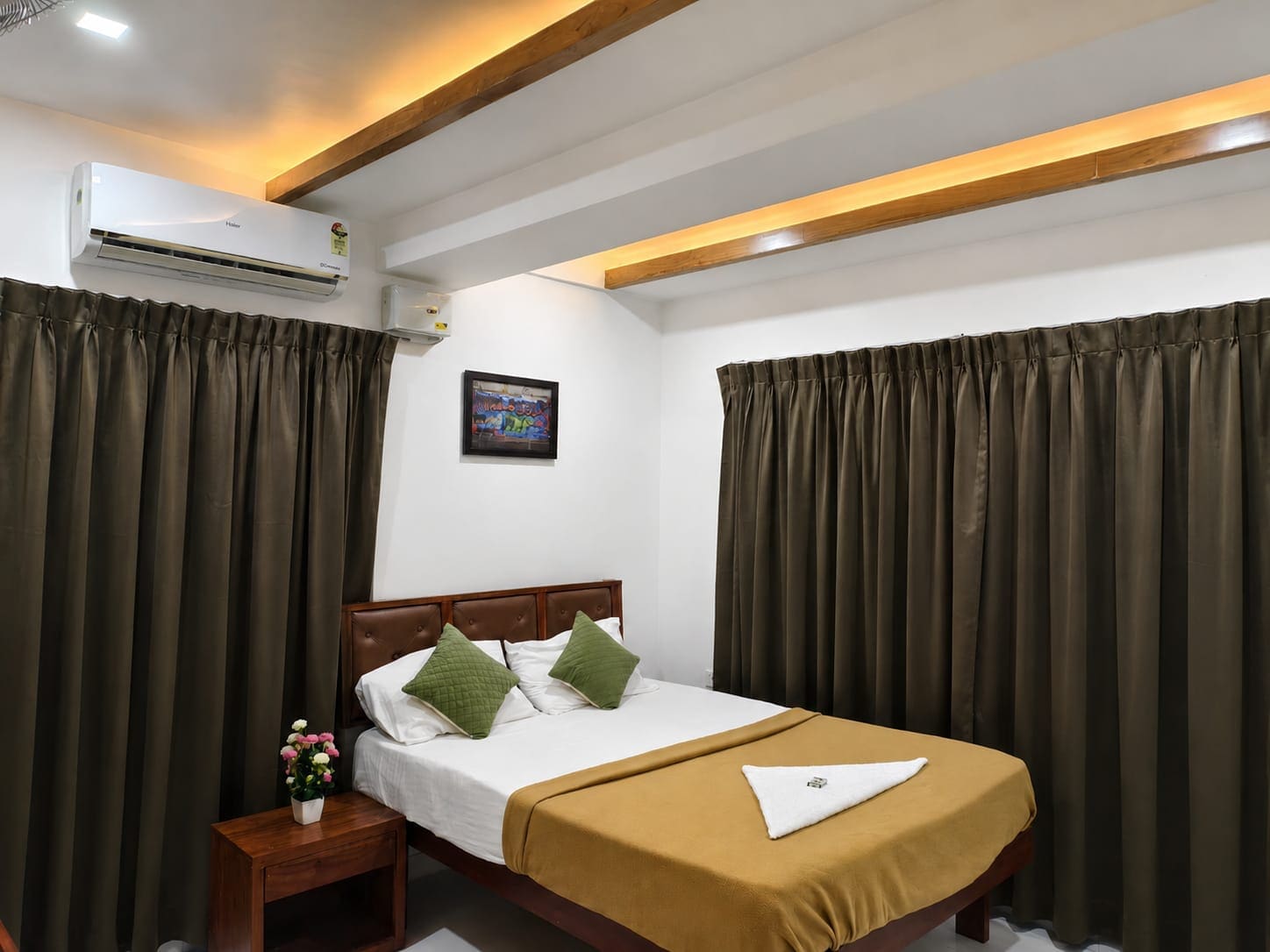 Ghala Residency near Thalassery Beach - Tap to explore photos