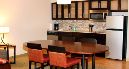 Staybridge Suites Syracuse Liverpool Room Type - 2 Bedroom Suite Mobility Accessible