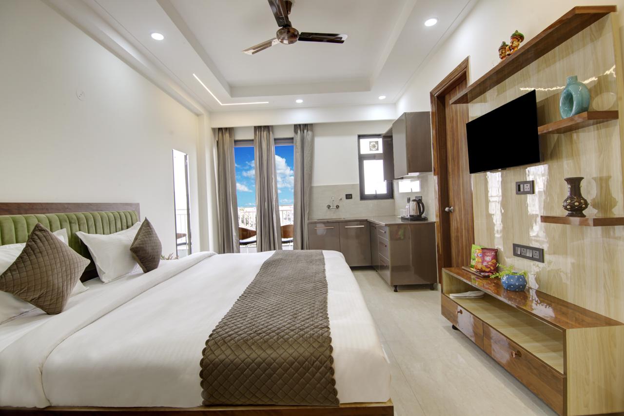 360 Degree Hotel Medicity - Tap to explore photos