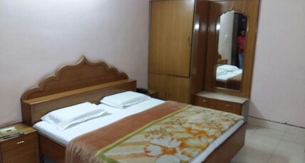 HOTEL SAGAR Room Type - DELUXE ROOM AC