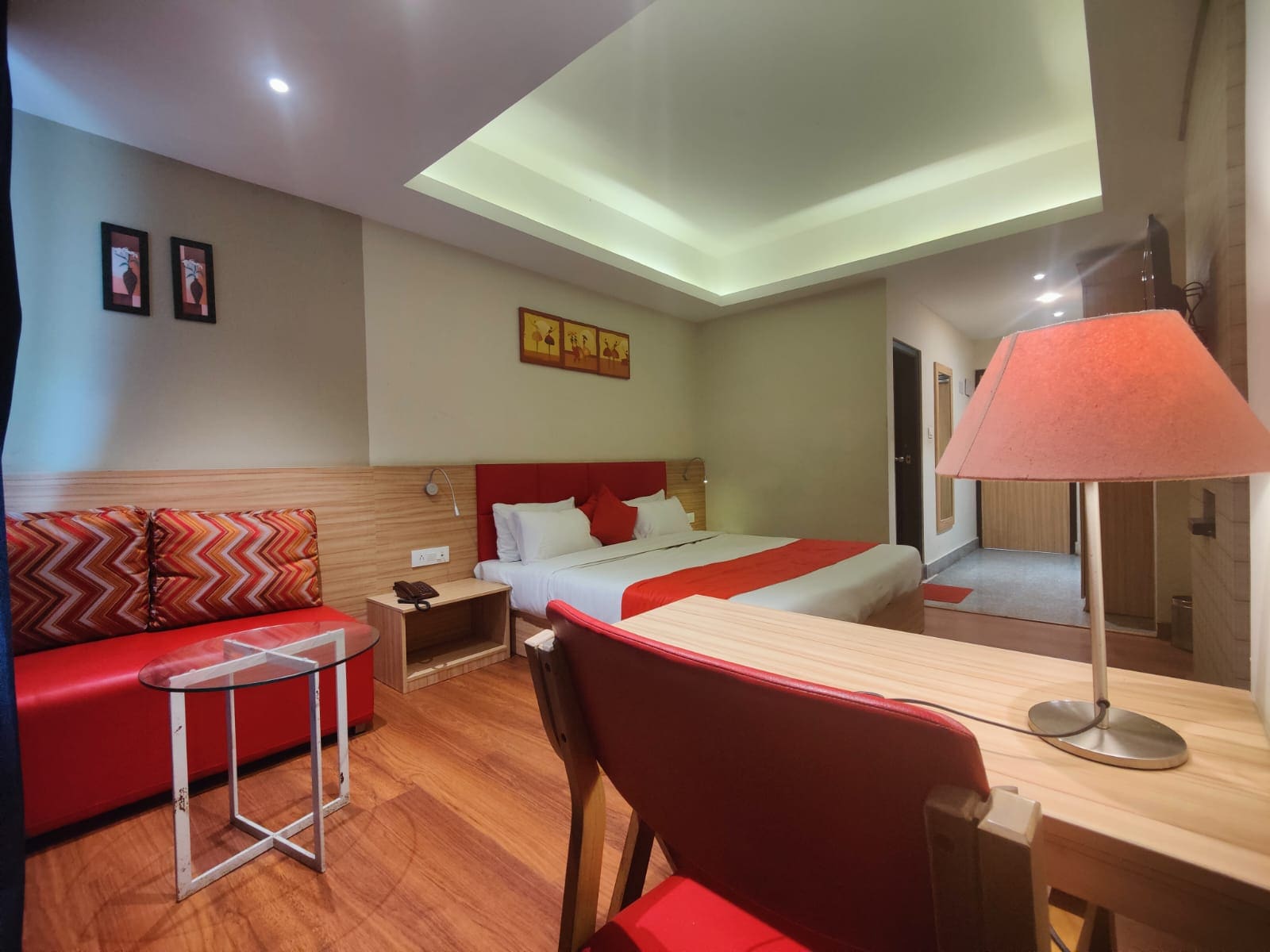 THE MANSAROVAR HOTEL AND BANQUET - Tap to explore photos