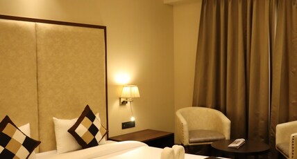 Grand Geeta Room Type - Deluxe Room Grand Geeta Room Type - Deluxe Room