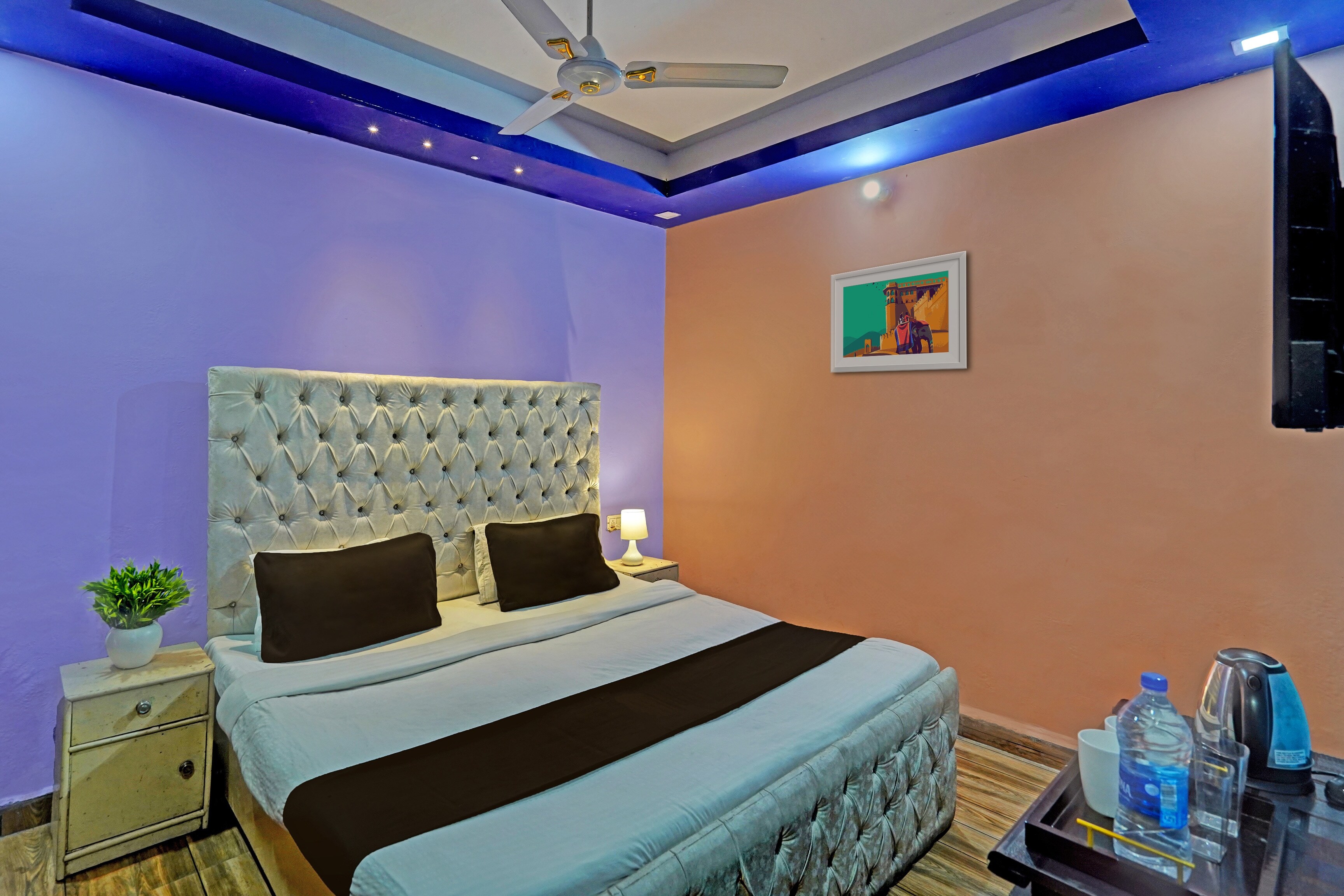 Hotel O Picturesque Stay - Tap to explore photos