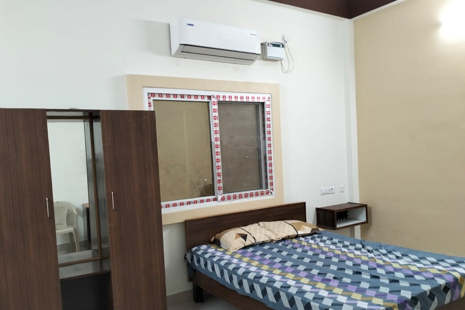 Pandiyan Residency - Tap to explore photos