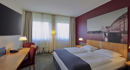 MERCURE SEVERINSHOF KOELN CITY Room Type - Junior Suite with king-size bed