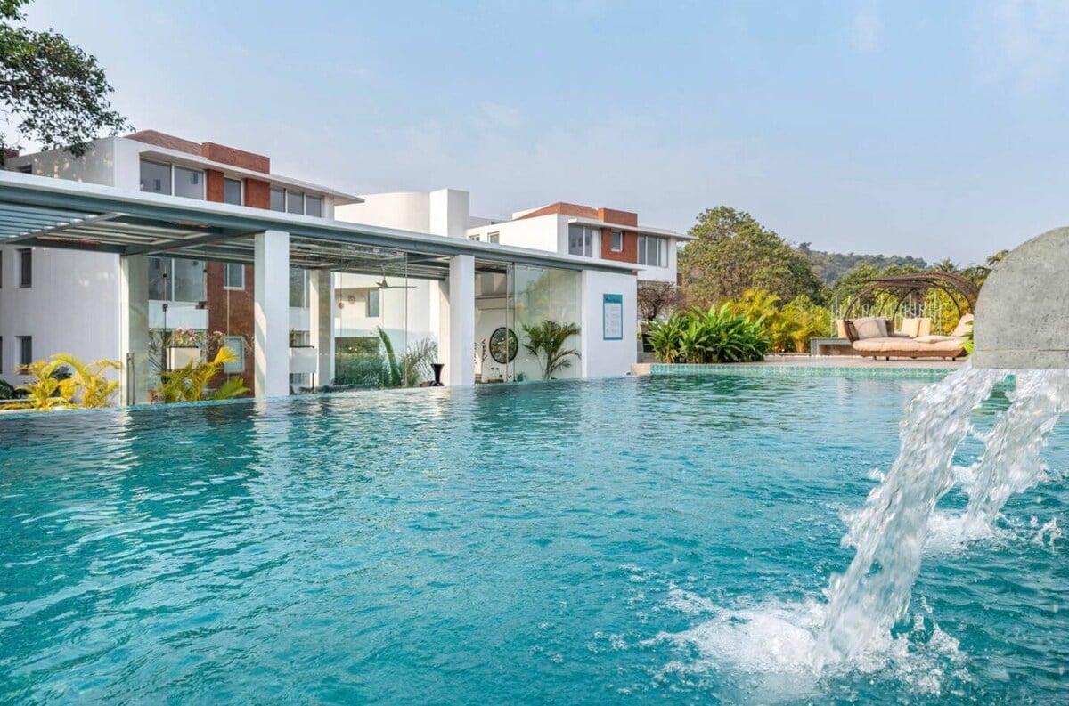 Camelia by Da Alohas, lux 2 BHK Suite nr Candoliim - Tap to explore photos