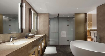DoubleTree by Hilton Beijing Badaling Room Type - KING ONE BEDROOM SUITE