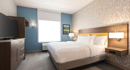 Home2 Suites by Hilton Leesburg Room Type - 1KG HEARING ACC STUDIO STE