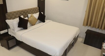 HOTEL PARK RESIDENCY Room Type - EXECUTIVE ROOM