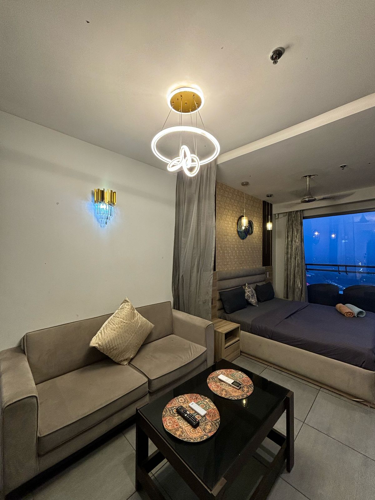 High sky Supernova - Tap to explore photos