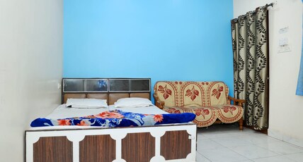 MADHAV LUXERY HOME STAY Room Type - Bedroom 4