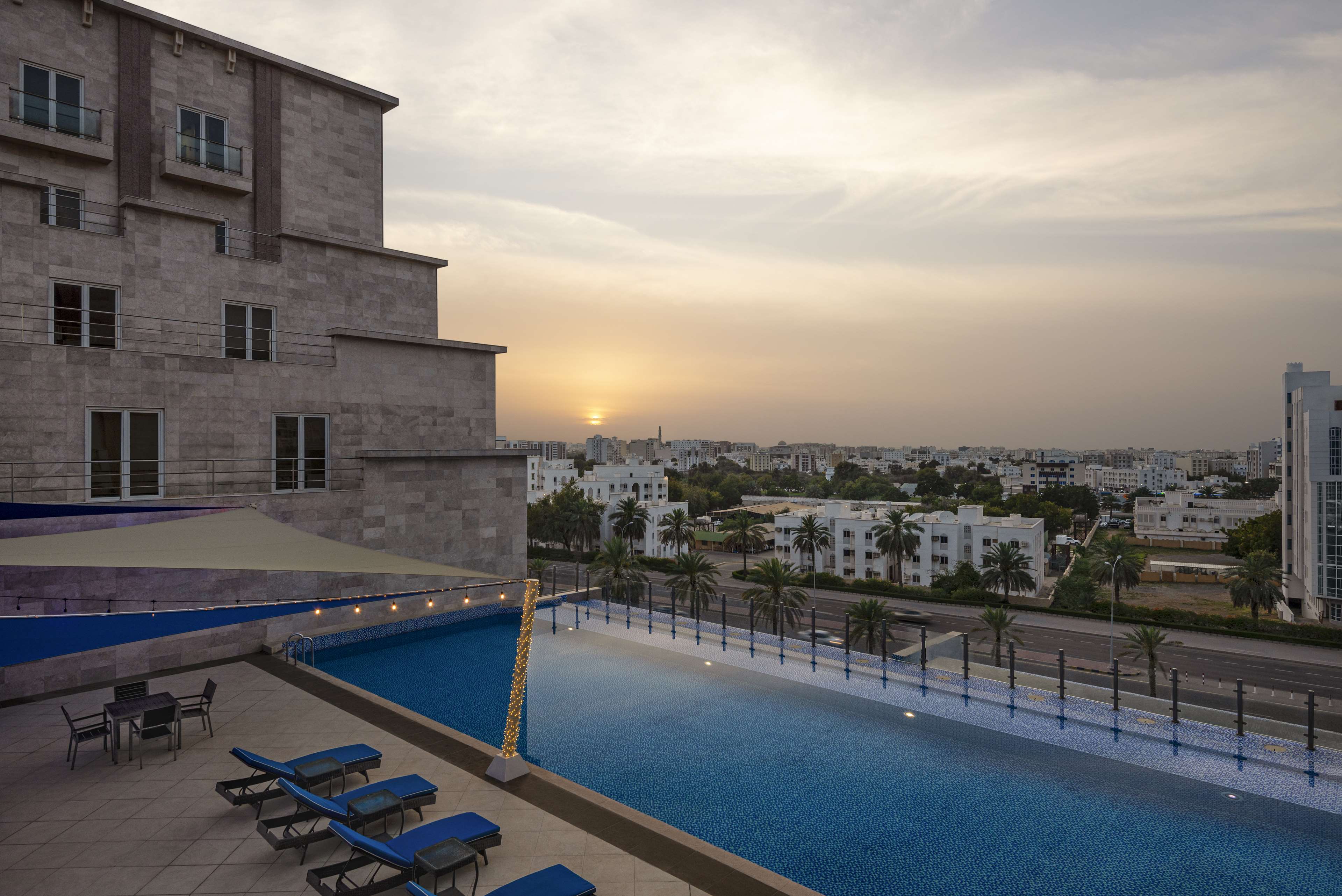 Radisson Hotel Muscat Panorama - Tap to explore photos