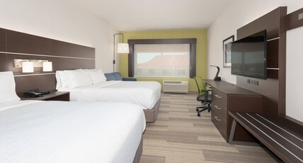 Holiday Inn Express & Suites FIRESTONE - LONGMONT Room Type - 2 Queen Beds Suite Comm Accessible Tub