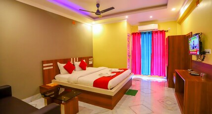 Hotel Avipsha Room Type - AC Super Deluxe Room