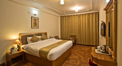 Victory Resorts Room Type - Premium Room (Mountain and Valley View with Private Balcony)