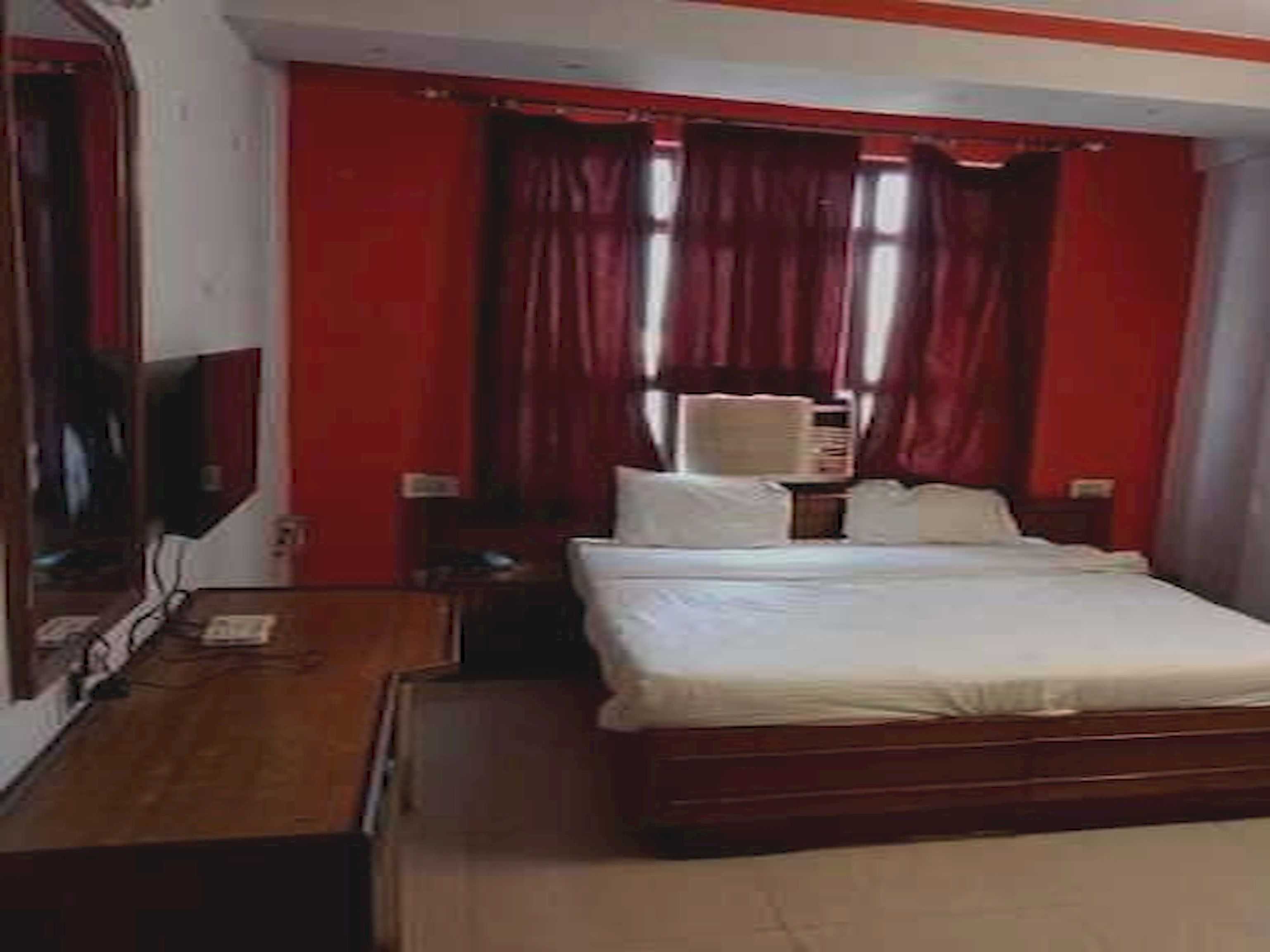 Collection O General Post Office Jaipur Formerly Hotel Shan - Tap to explore photos
