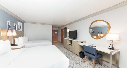 Hilton Melbourne Beach Oceanfront Room Type - 2 QNS OCEAN VIEW - BALCONY