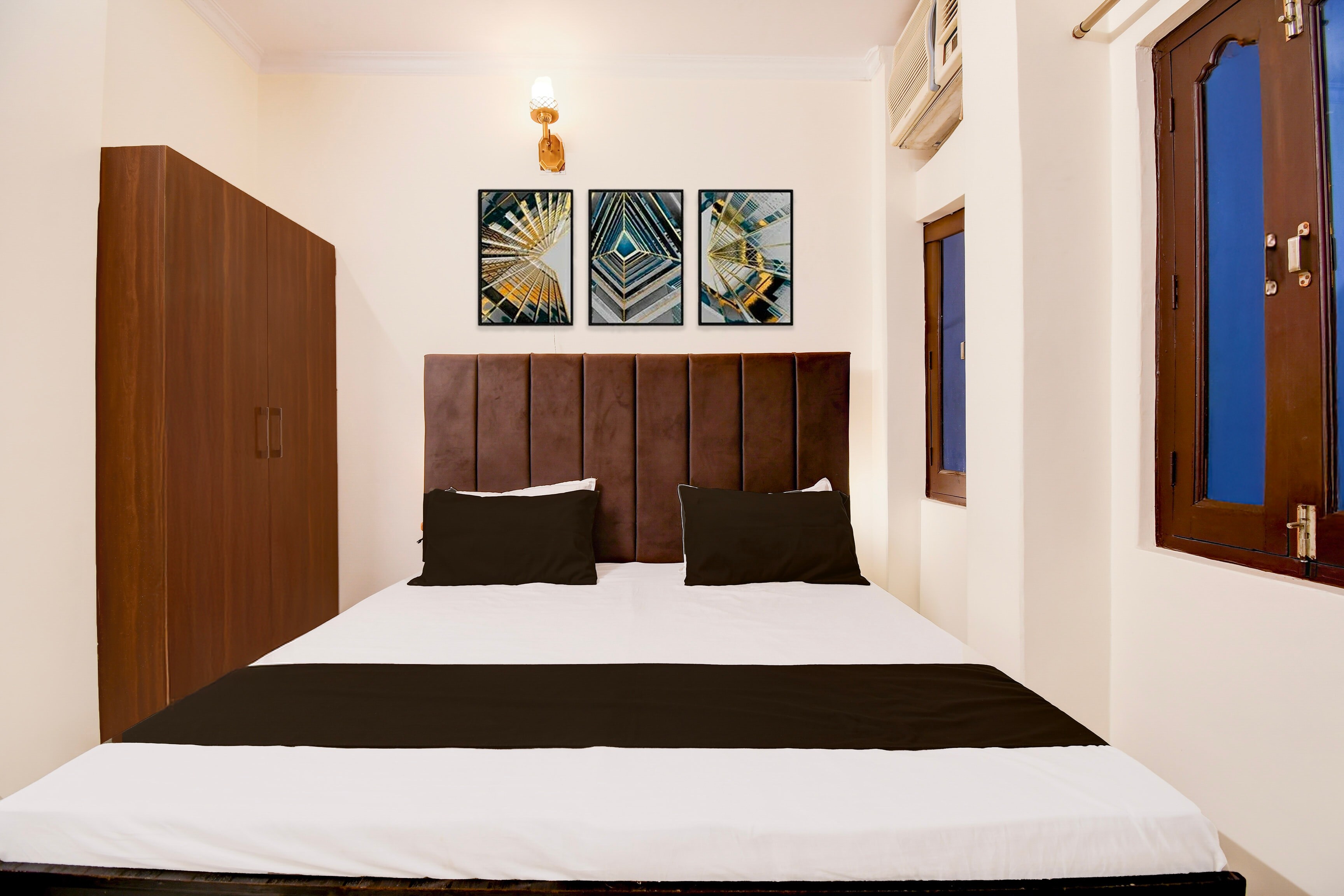 Super Hotel O Benia Park Formerly Parv - Tap to explore photos