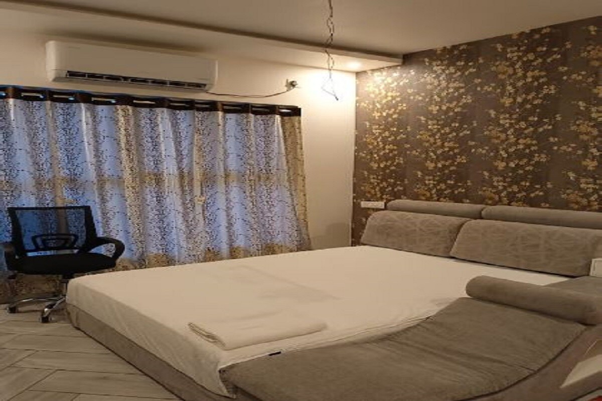 ATLANTIS HOTEL - Tap to explore photos