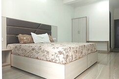 RCA HOMESTAY