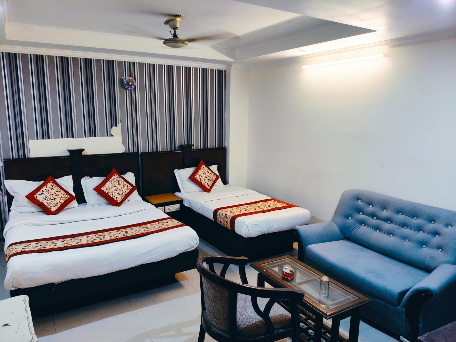 Hotel Ratandeep @ Paharganj - Tap to explore photos
