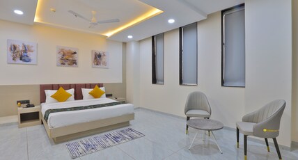 Hotel TGR The grand radhey Room Type - Deluxe Room