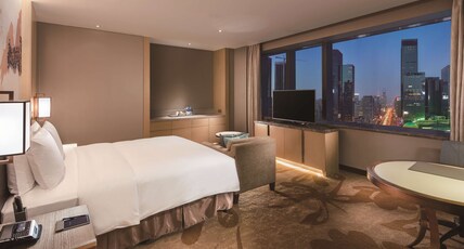 Hilton Shenyang Room Type - KING DELUXE ROOM