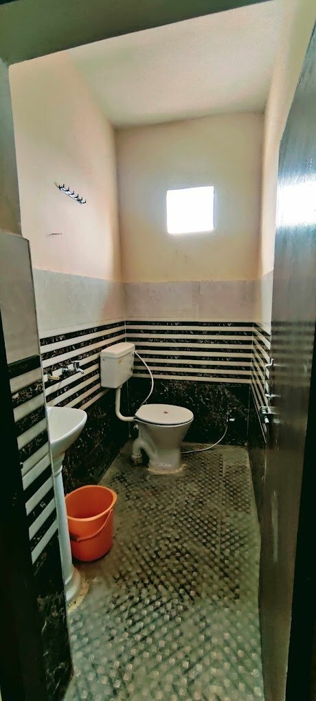 Murari Hotel - Tap to explore photos