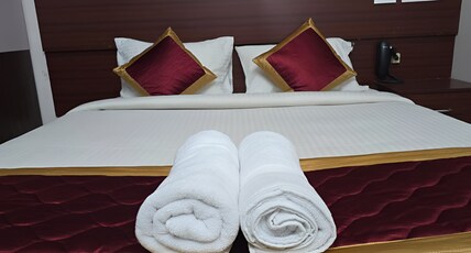 PPH Living Arvind Inn Room Type - Superior AC Room