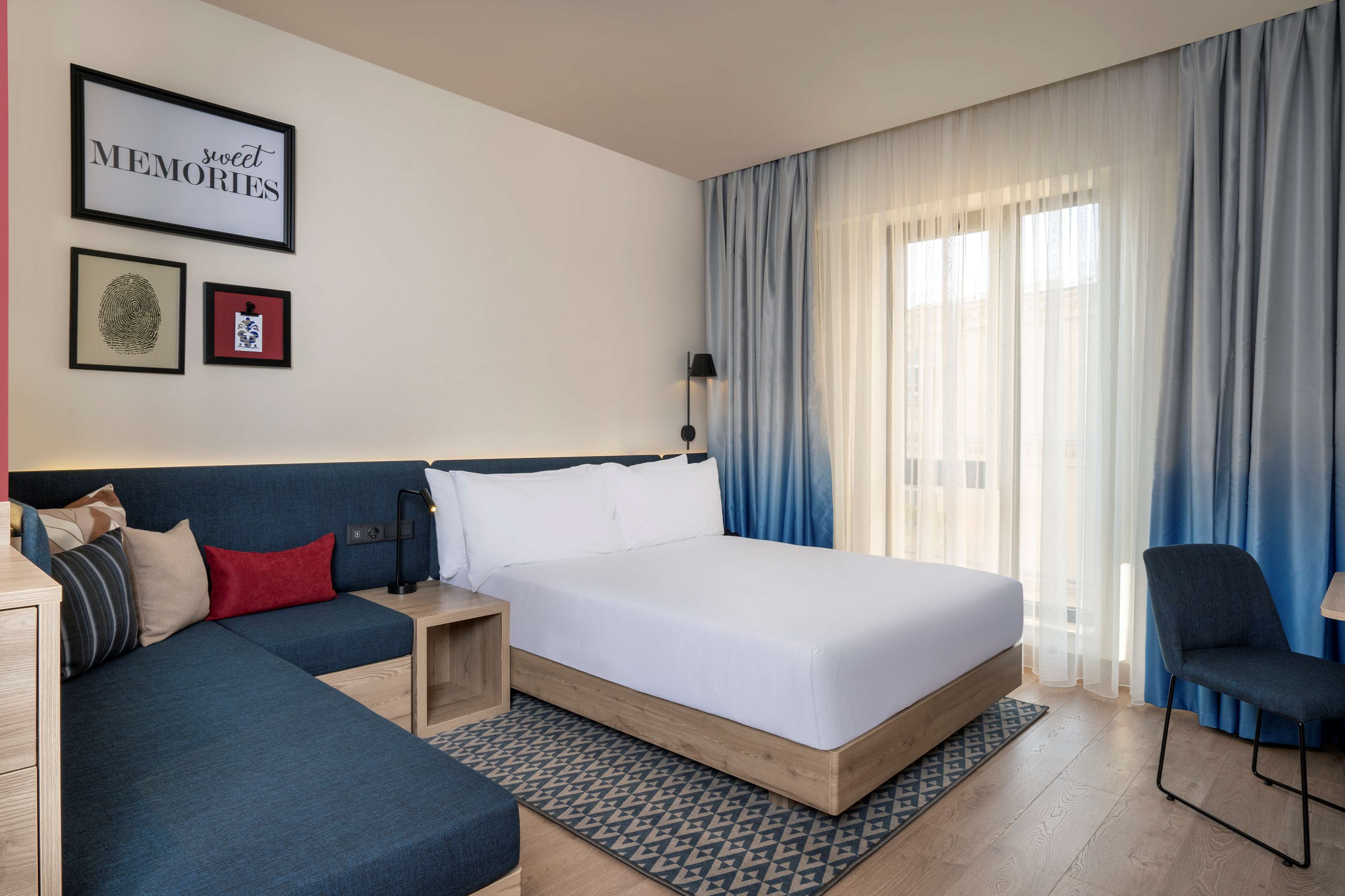 Hampton by Hilton Tashkent - Tap to explore photos