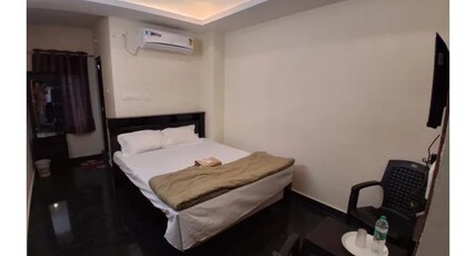 FabHotel SK Grand Banquet Room Type - Deluxe Room