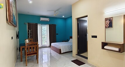 Earth Lounge Resort, Vagamon Room Type - Standard Ac with Balcony