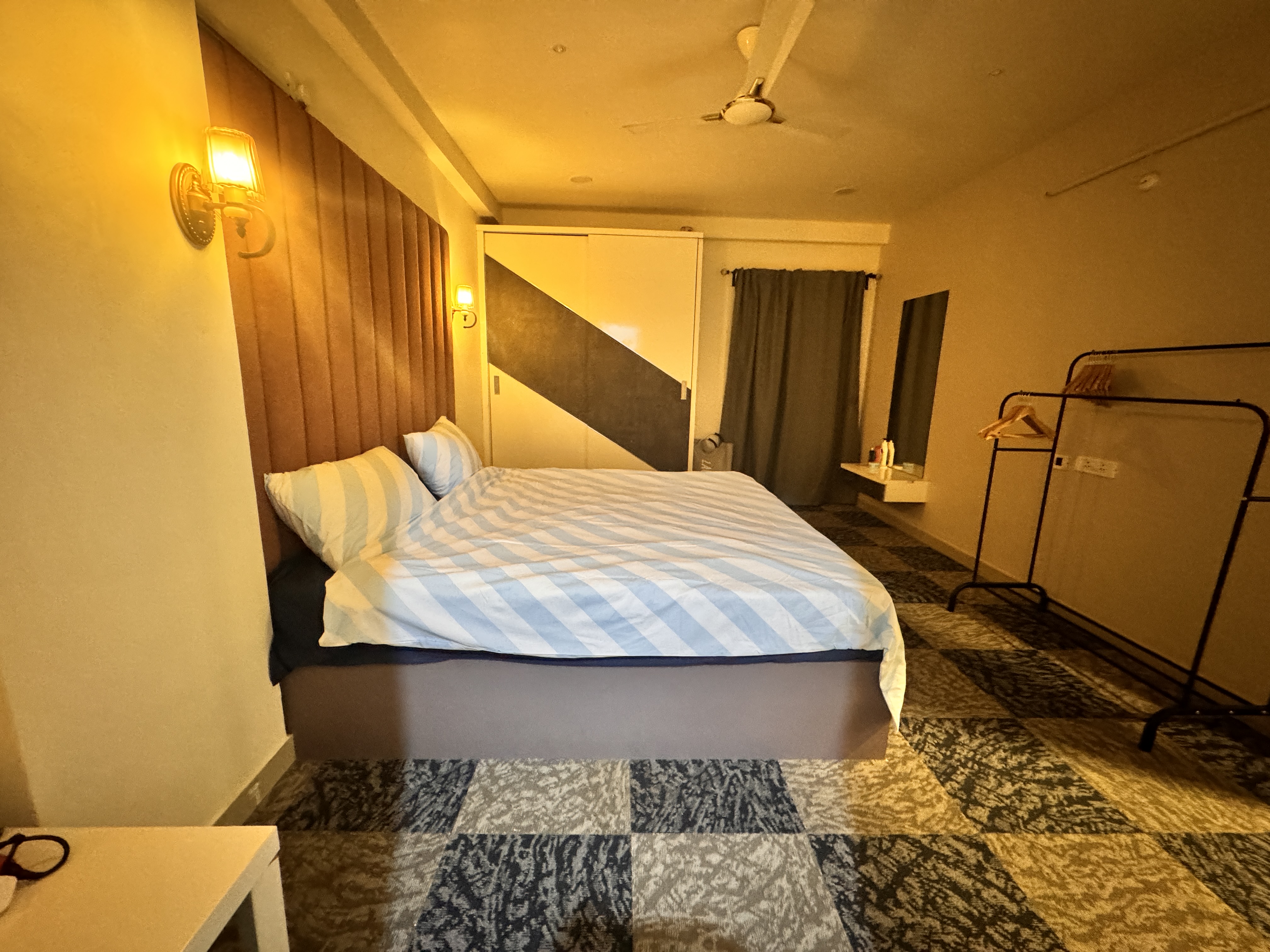 JBS Homestay @ Rajendranagar - Tap to explore photos