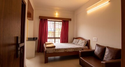 Narayana Studio Apartments | Rooms & Kitchen Room Type - Club Non AC Room