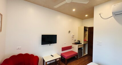 Royal Suite at Hauz Khas Room Type - Royal Suite 27 (2)