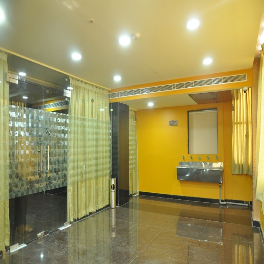 Hotel Sri Hasmitha - Tap to explore photos
