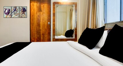 Super Townhouse Oak Viman Nagar Downtown Formerly Hotel Cilantro Room Type - Deluxe