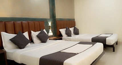 Tri Hotel Room Type - Deluxe Triple  Room