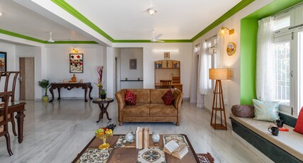 Hill Villa Signature Suites |Lakefront Apartments with Jacuzzi and Spa Room Type - Grandeur-A 3 BHK Suite