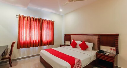 Hotel Redla's Inn Room Type - Deluxe Room