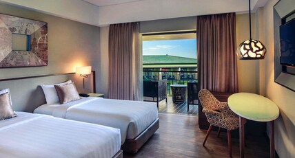Mercure Bali Legian Room Type - Deluxe Room, Balcony - 2 Single Beds