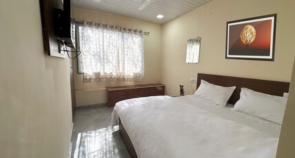 Hotel Grand Villa Room Type - Deluxe Double Room