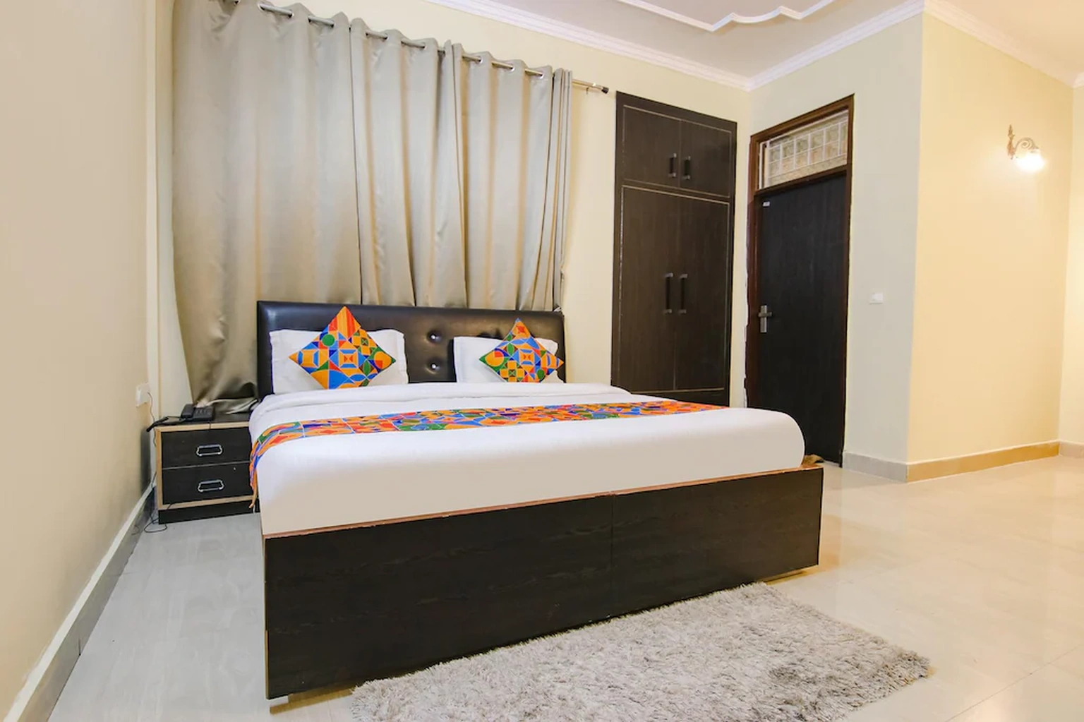 S N Residency Room Type - LE - Deluxe Room