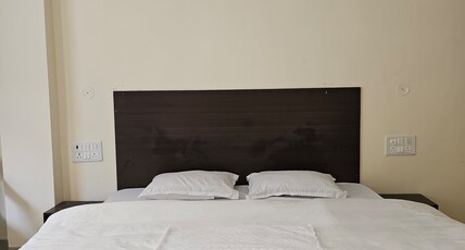 Manikaran View Room Type - Premium room