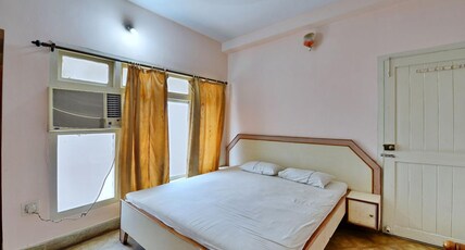 Hotel Pankaj 500meters from Gaya Railway Station Room Type - Deluxe Room AC