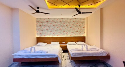 Hotel GURUKRIPA mhow Room Type - Bedroom 10
