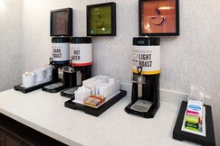 Hampton Inn by Hilton Kansas City Northeast