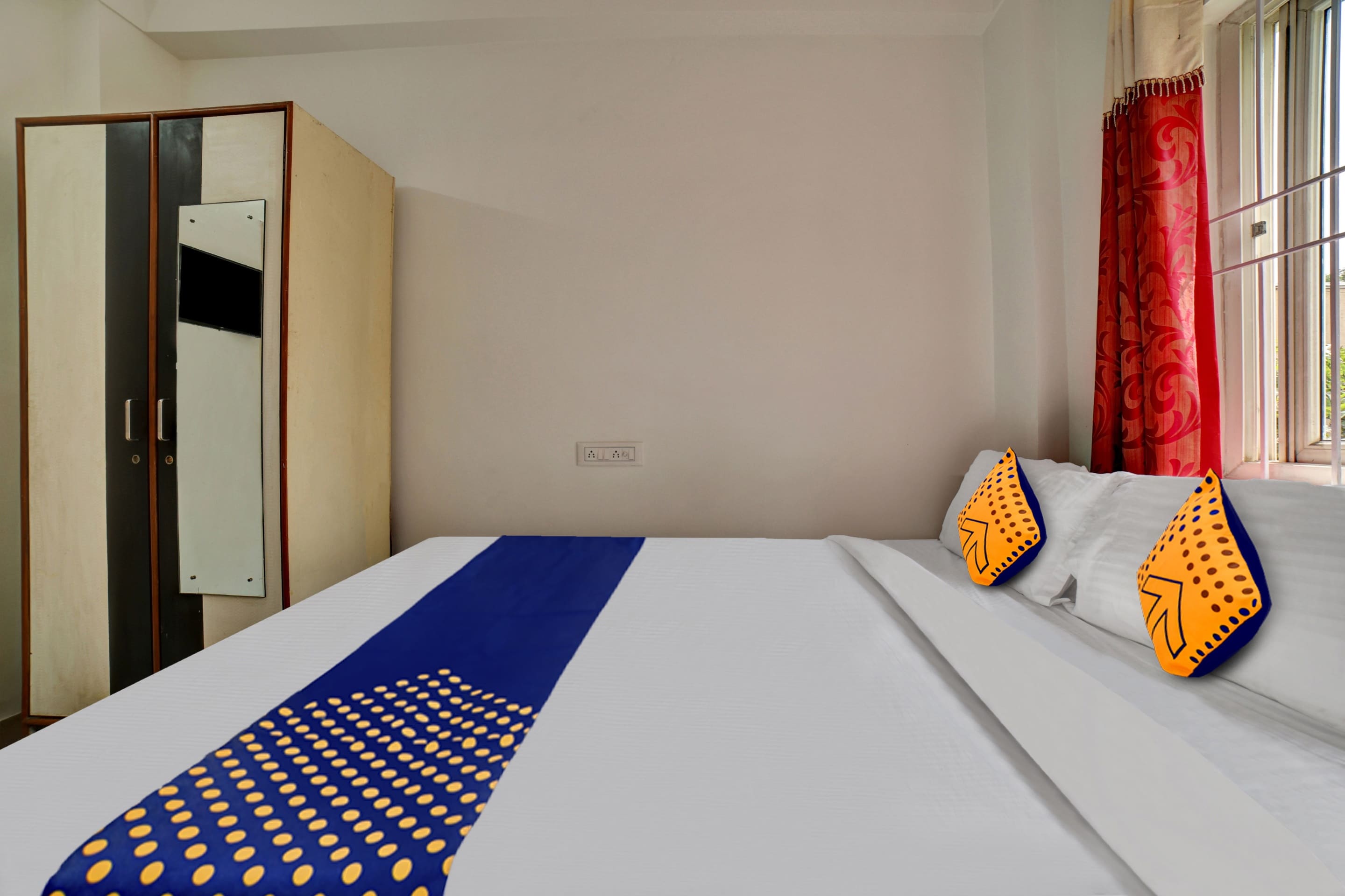Hotel O Fortuner Palace - Tap to explore photos