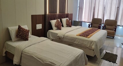 Hotel Rajsangam International Room Type - Premium 3 Bed AC Room with Balcony