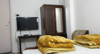 Hotel Mid Town Room Type - Super Dlx AC Room